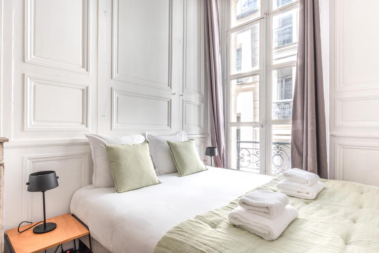 Outstanding Parisian Flat In Heart Of Paris Center Apartment Exterior foto